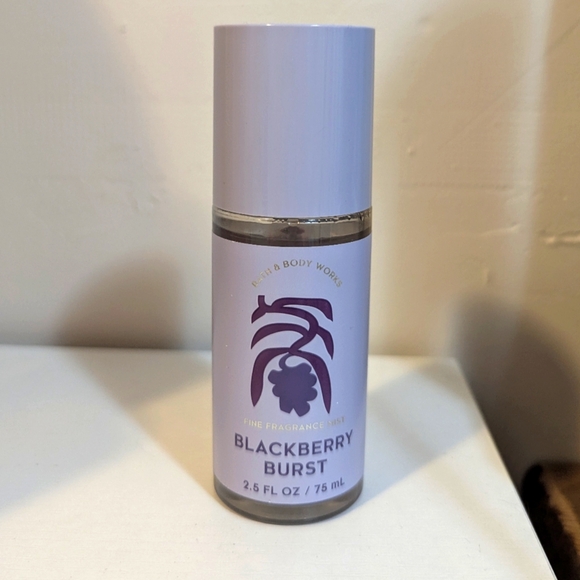 Bath & Body Works Blackberry Burst Mist - Travel Size - Picture 1 of 2